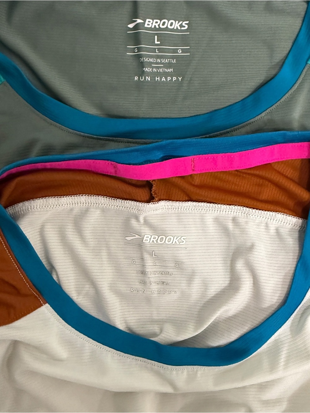 Brooks Woman’s Colorblock Performance Tee (2) - Size L - Picture 6 of 6